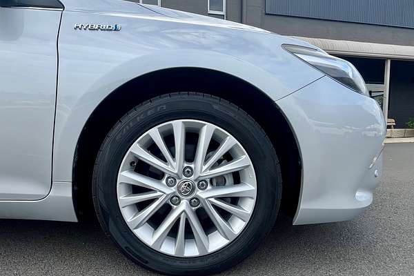 2016 Toyota Camry Atara SL AVV50R