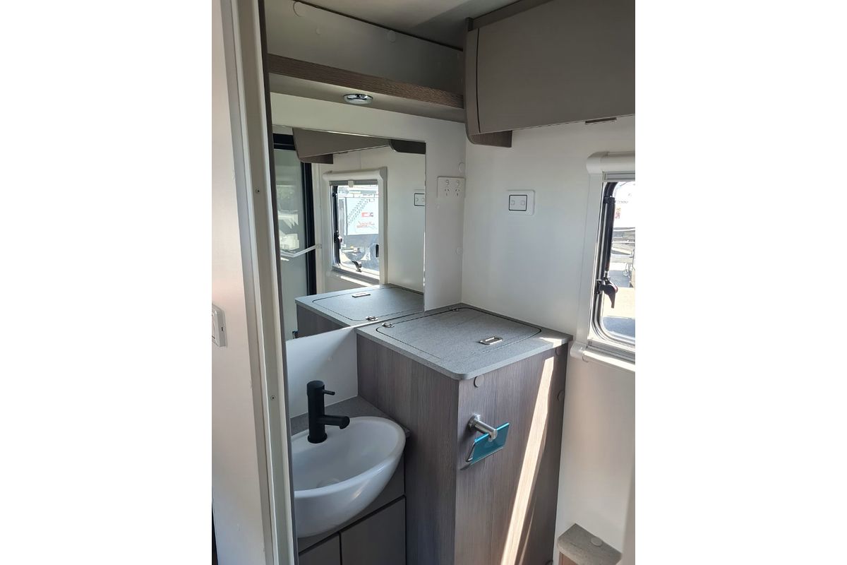 2024 Jayco JOURNEY CARAVAN 19.61-3.OB.JY-MY24