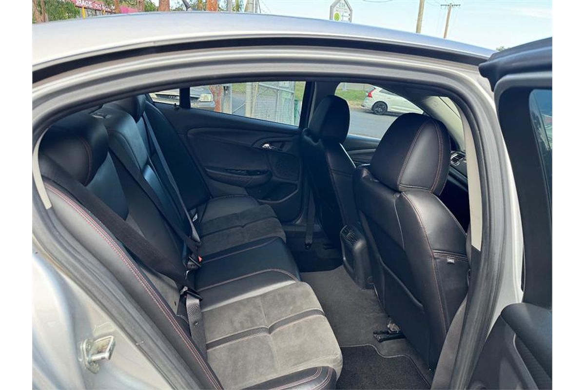 2014 Holden COMMODORE SV6 STORM VF