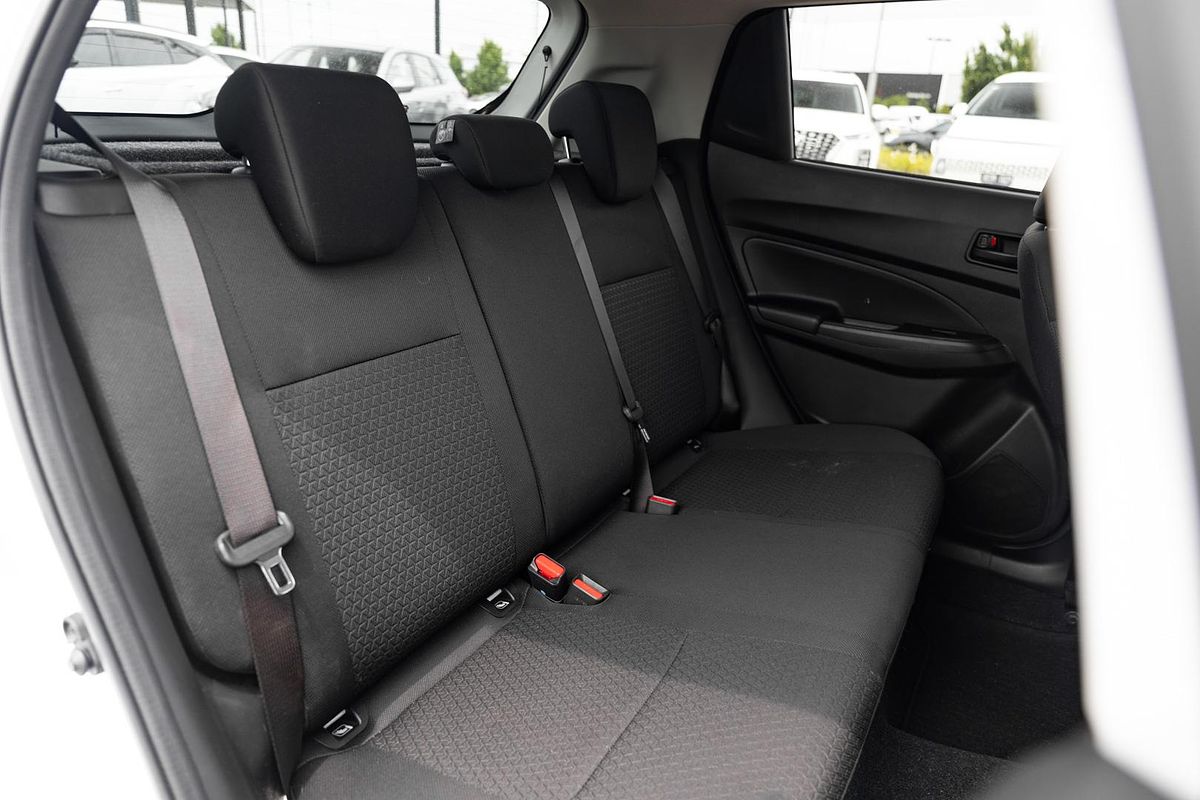 2019 Suzuki Swift GL Navigator AZ