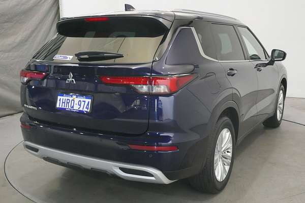 2022 Mitsubishi Outlander LS ZM