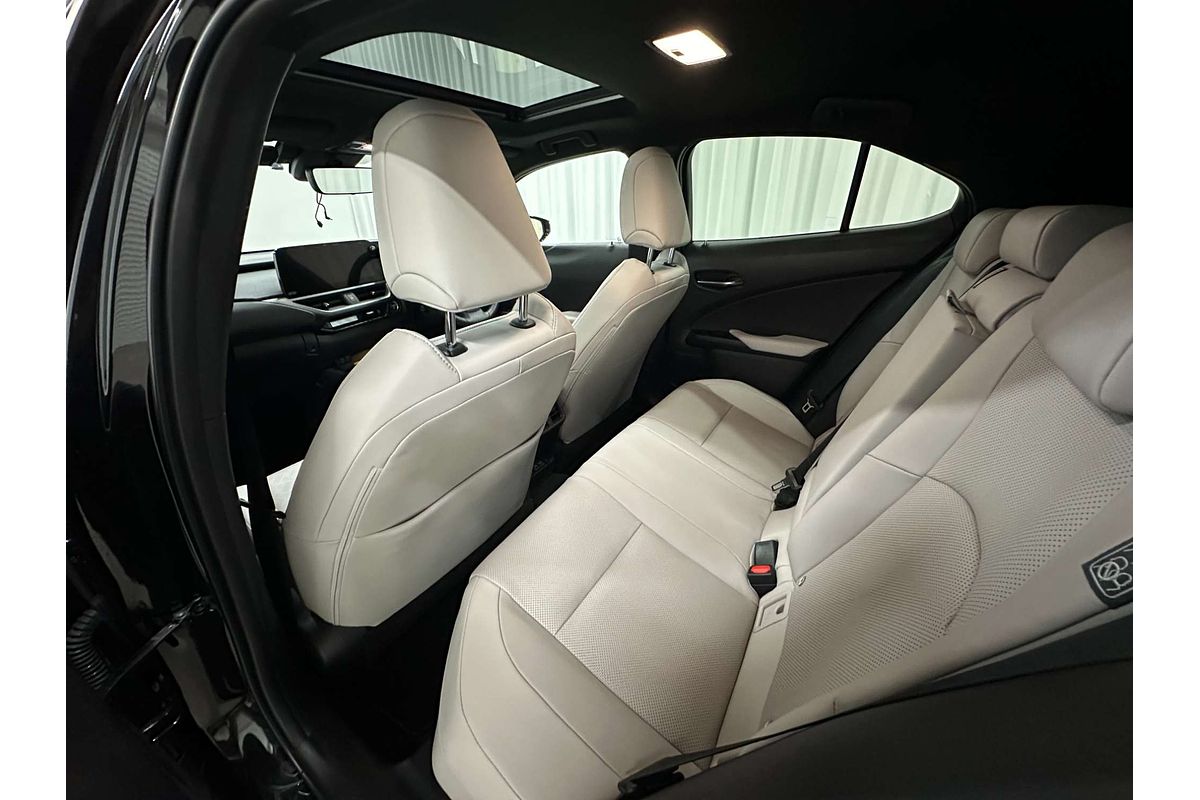 2023 Lexus UX UX300e Sports Luxury KMA10R