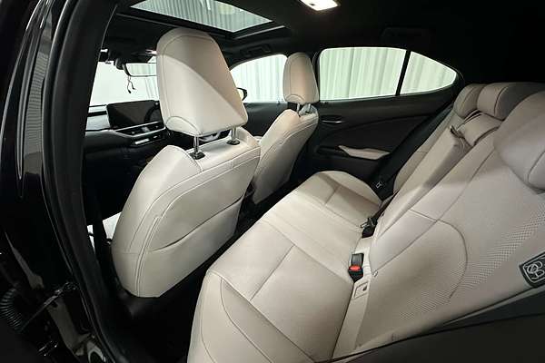 2023 Lexus UX UX300e Sports Luxury KMA10R