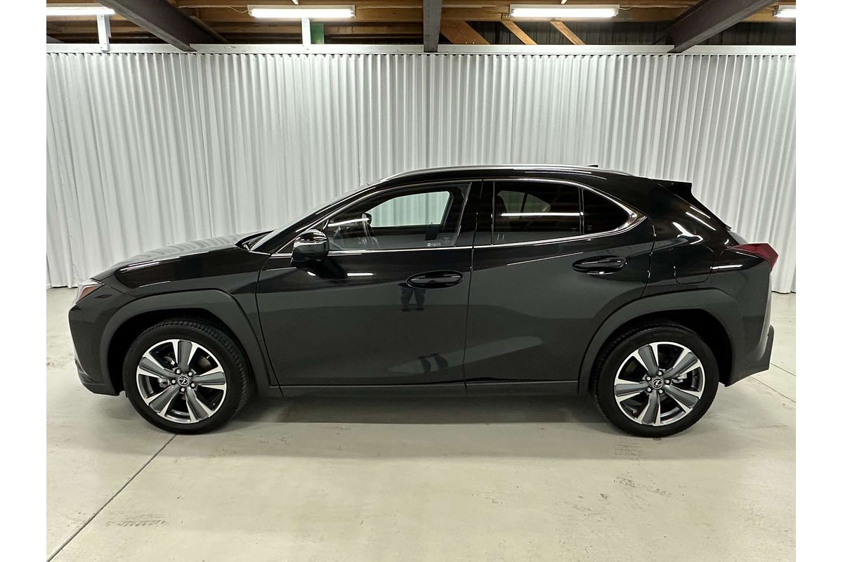 2023 Lexus UX UX300e Sports Luxury KMA10R