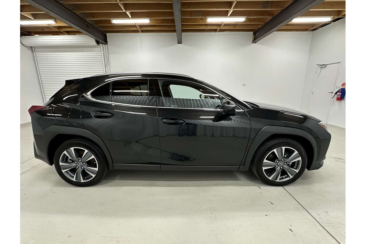 2023 Lexus UX UX300e Sports Luxury KMA10R