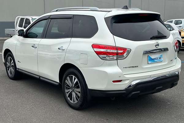 2017 Nissan Pathfinder ST R52 Series II