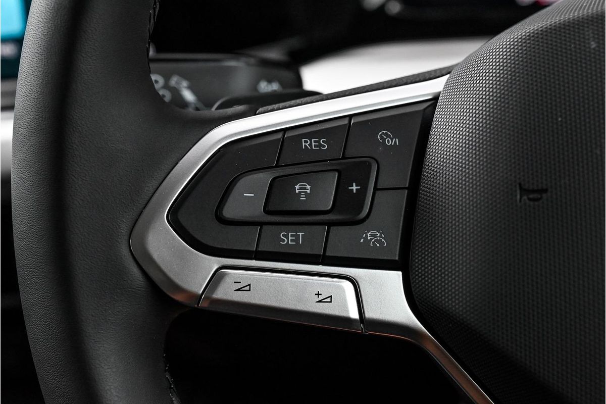 2024 Volkswagen Golf 110TSI Life 8