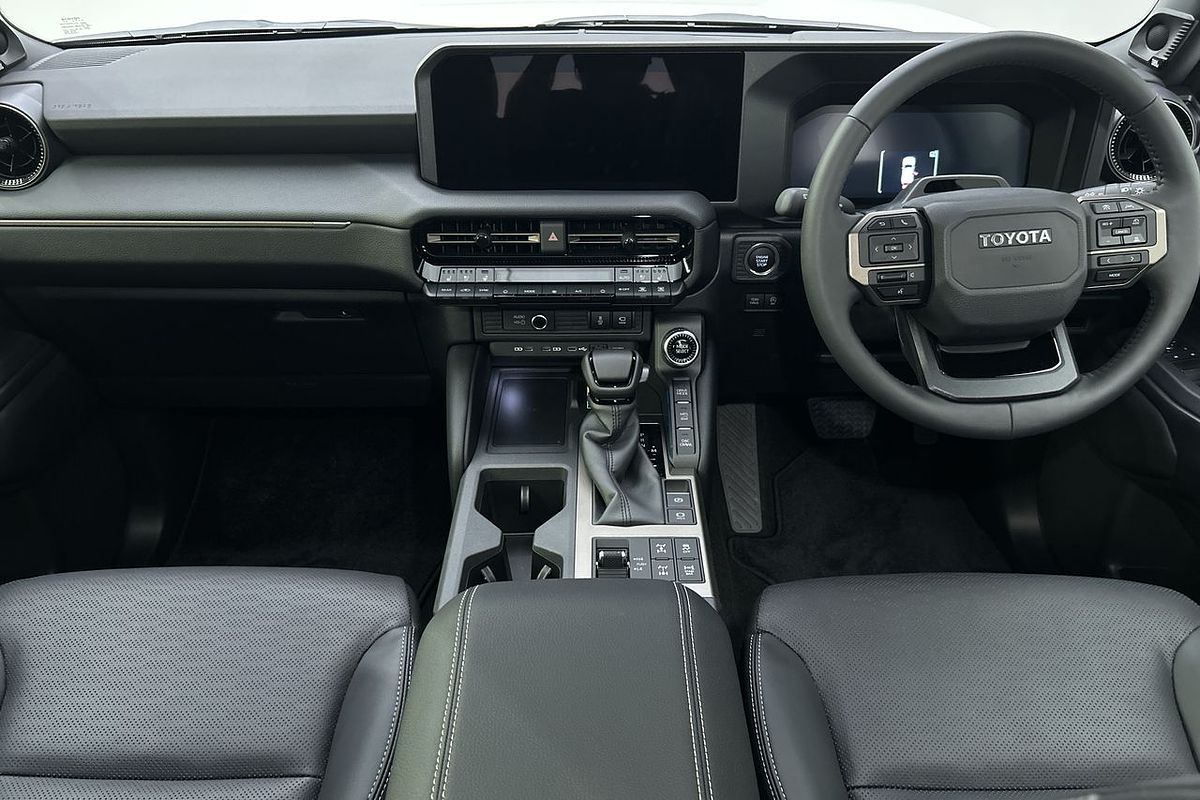 2024 Toyota Landcruiser Prado Altitude GDJ251R