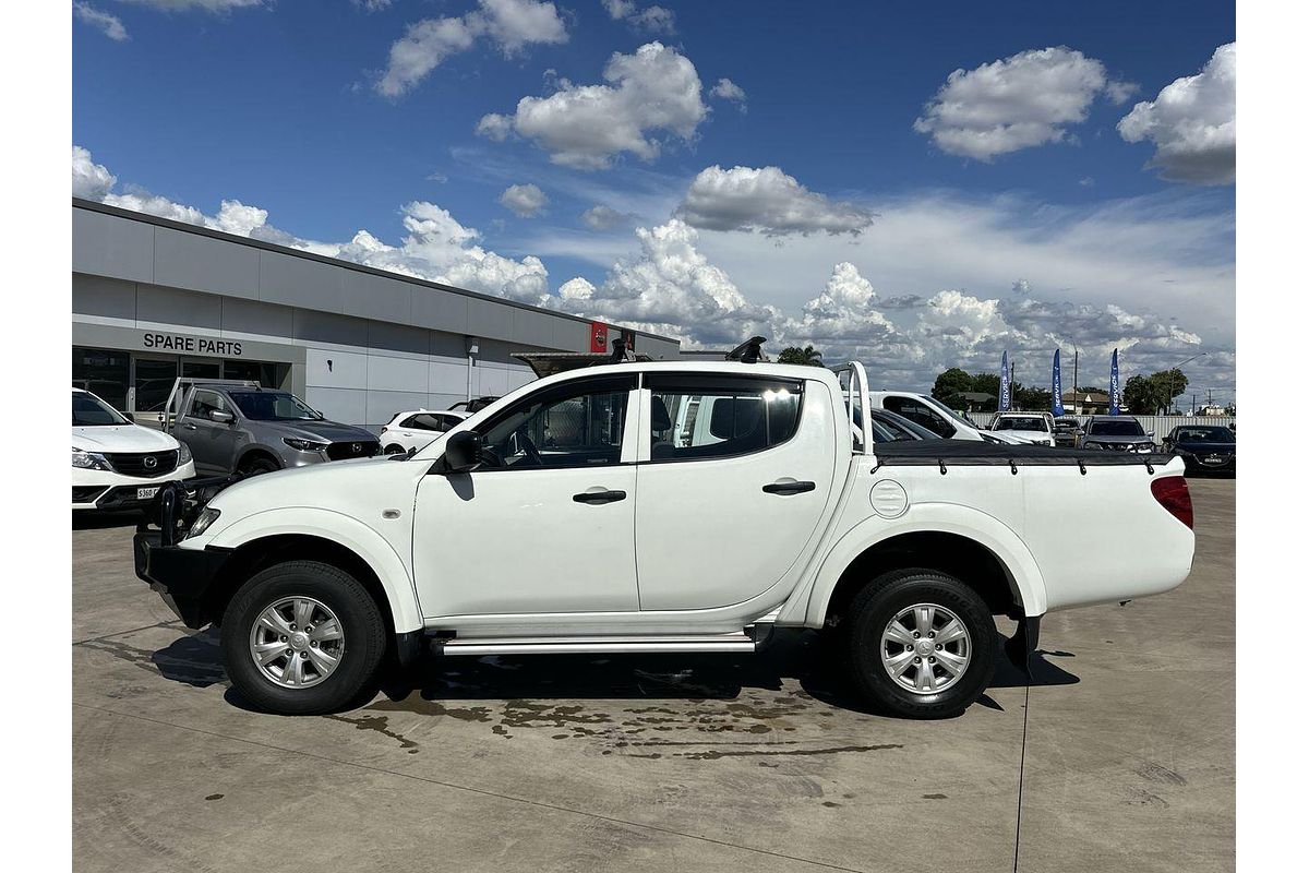 2013 Mitsubishi Triton GLX MN 4X4