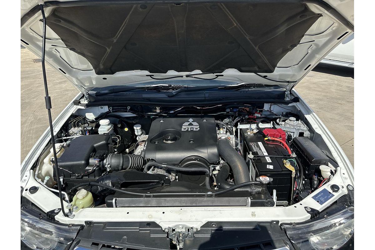 2013 Mitsubishi Triton GLX MN 4X4