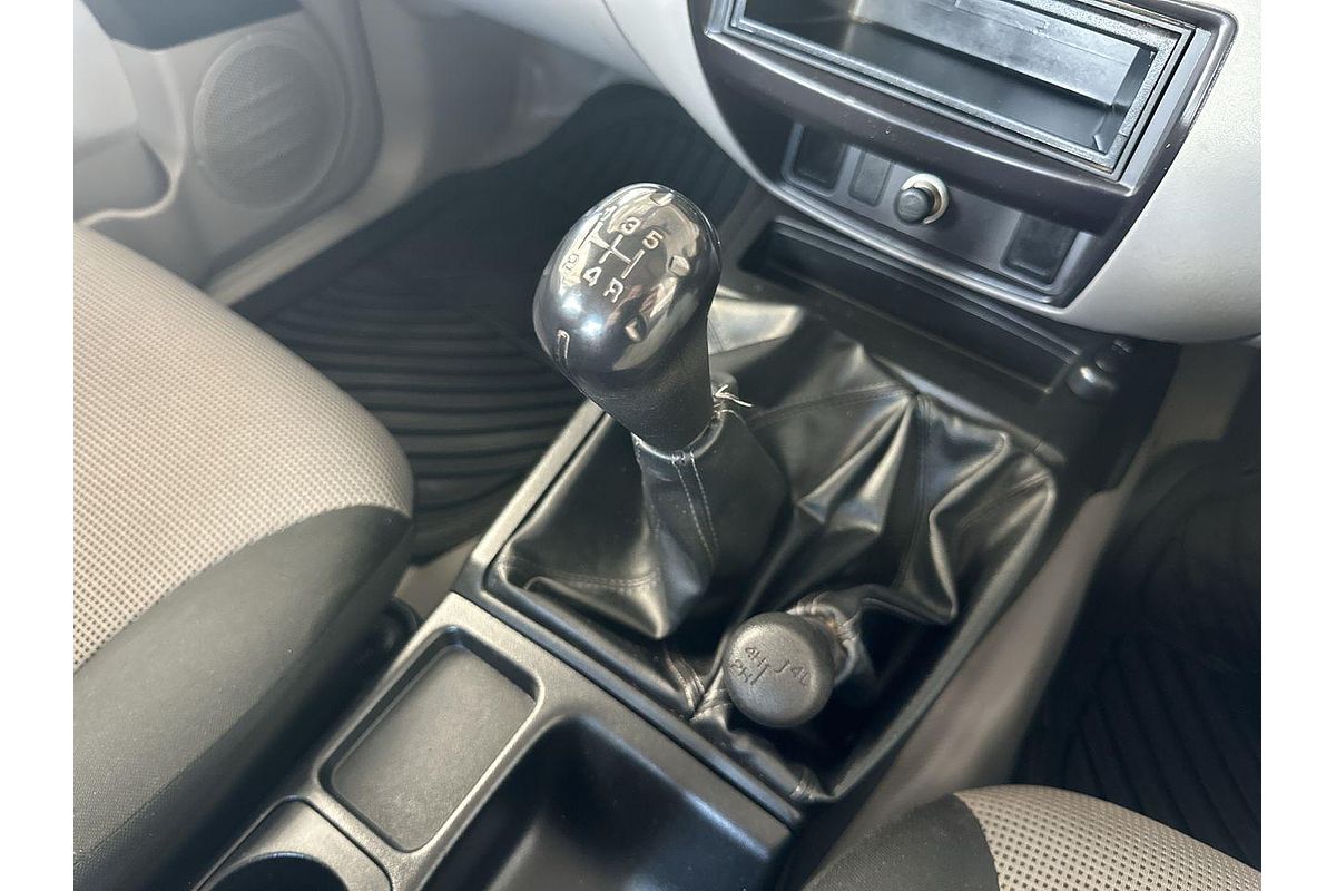 2013 Mitsubishi Triton GLX MN 4X4