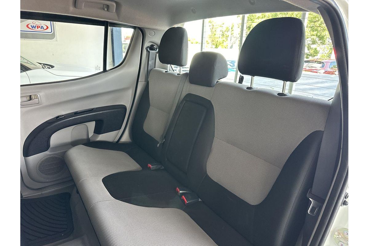 2013 Mitsubishi Triton GLX MN 4X4