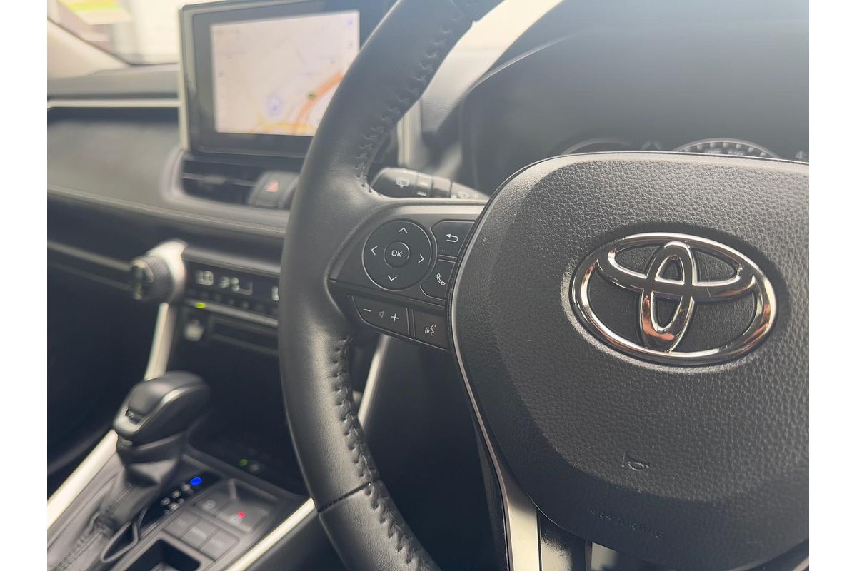 2024 Toyota RAV4 GXL MXAA52R