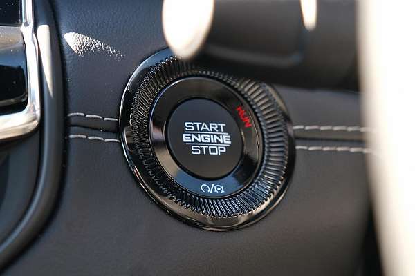 2023 Jeep Compass S-Limited M6