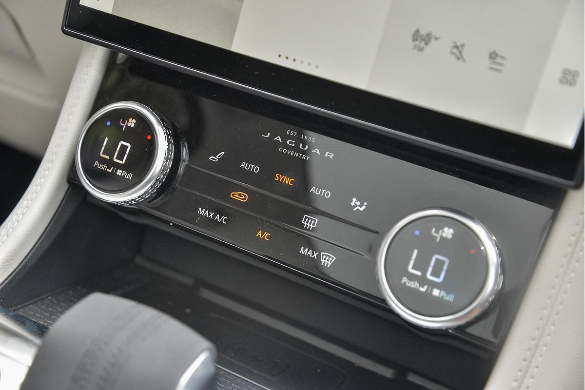2023 Jaguar F-PACE P250 R-Dynamic S X761