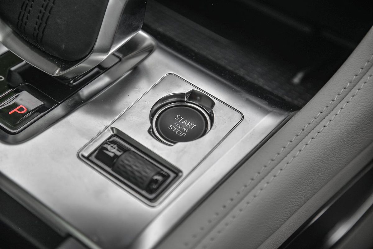 2023 Jaguar F-PACE P250 R-Dynamic S X761