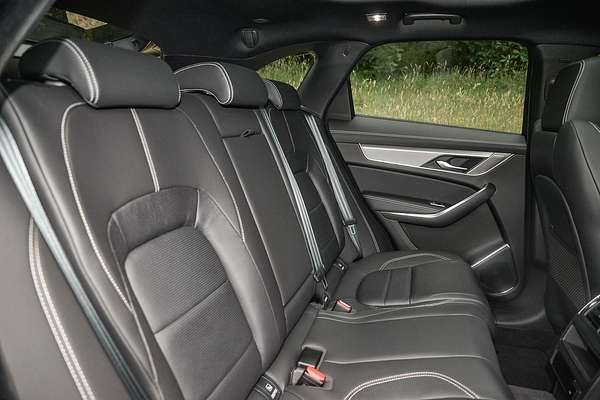 2024 Jaguar F-PACE P250 R-Dynamic SE X761