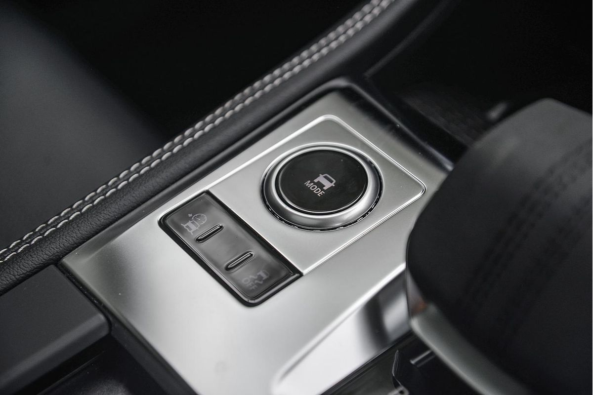 2024 Jaguar F-PACE P250 R-Dynamic SE X761