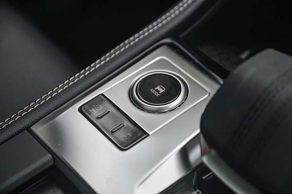 2024 Jaguar F-PACE P250 R-Dynamic SE X761