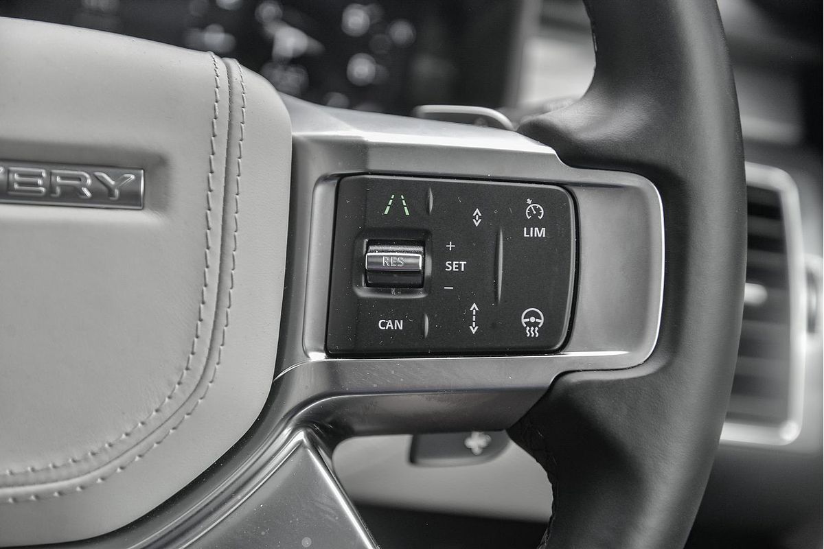 2023 Land Rover Discovery P360 Dynamic HSE Series 5