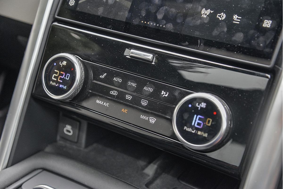 2023 Land Rover Discovery P360 Dynamic HSE Series 5