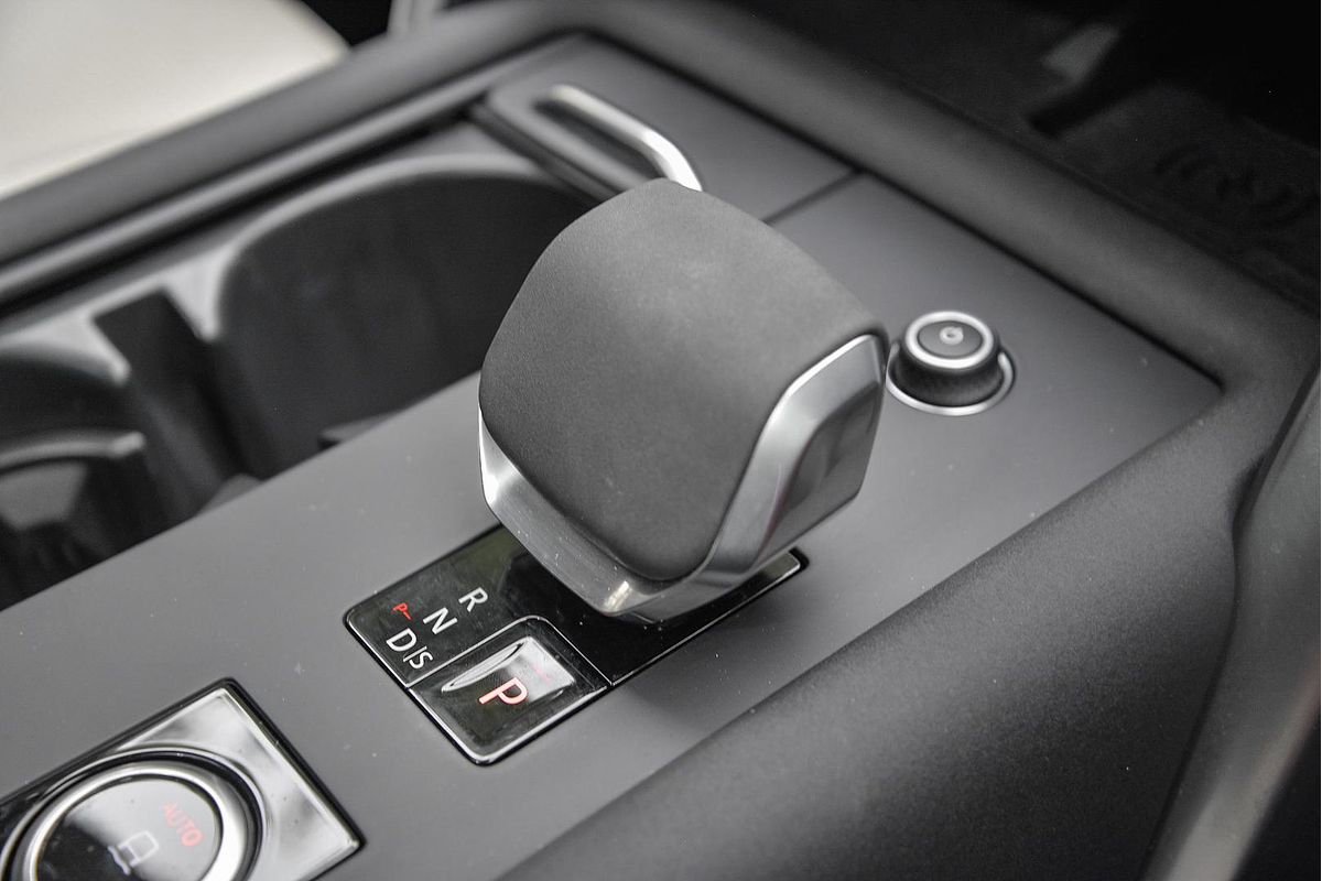 2023 Land Rover Discovery P360 Dynamic HSE Series 5