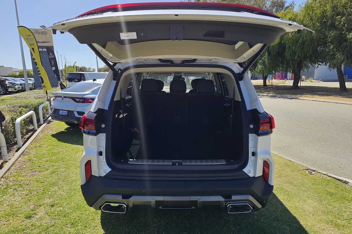 2024 LDV D90 Executive SV9A
