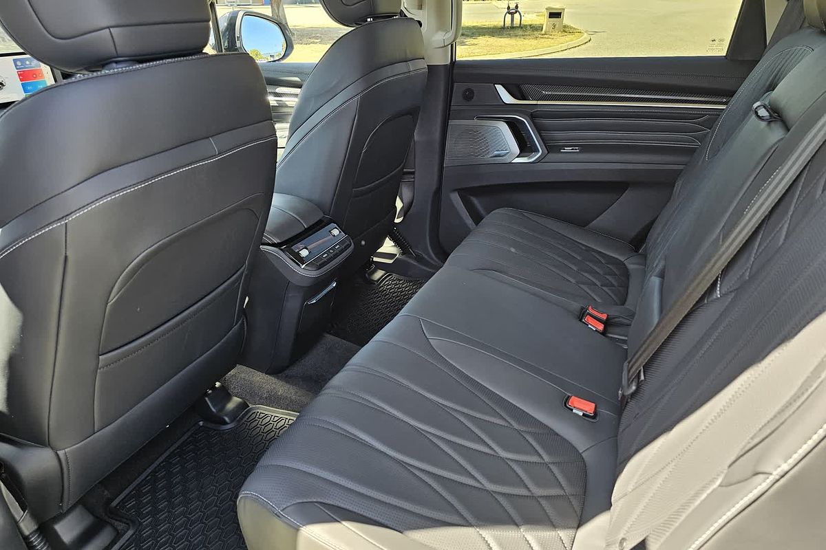 2025 LDV D90 Executive SV9A