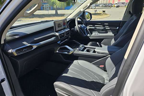 2025 LDV D90 Executive SV9A