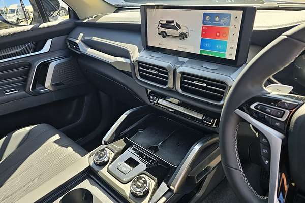2025 LDV D90 Executive SV9A