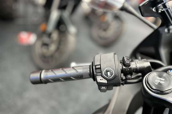 2024 Honda CBR650R E-CLUTCH