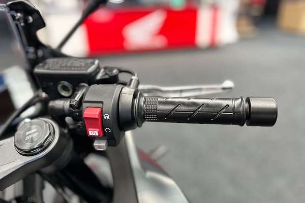 2024 Honda CBR650R E-CLUTCH