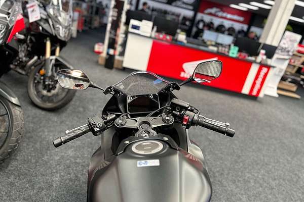 2024 Honda CBR650R E-CLUTCH