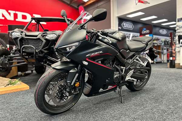 2024 Honda CBR650R E-CLUTCH