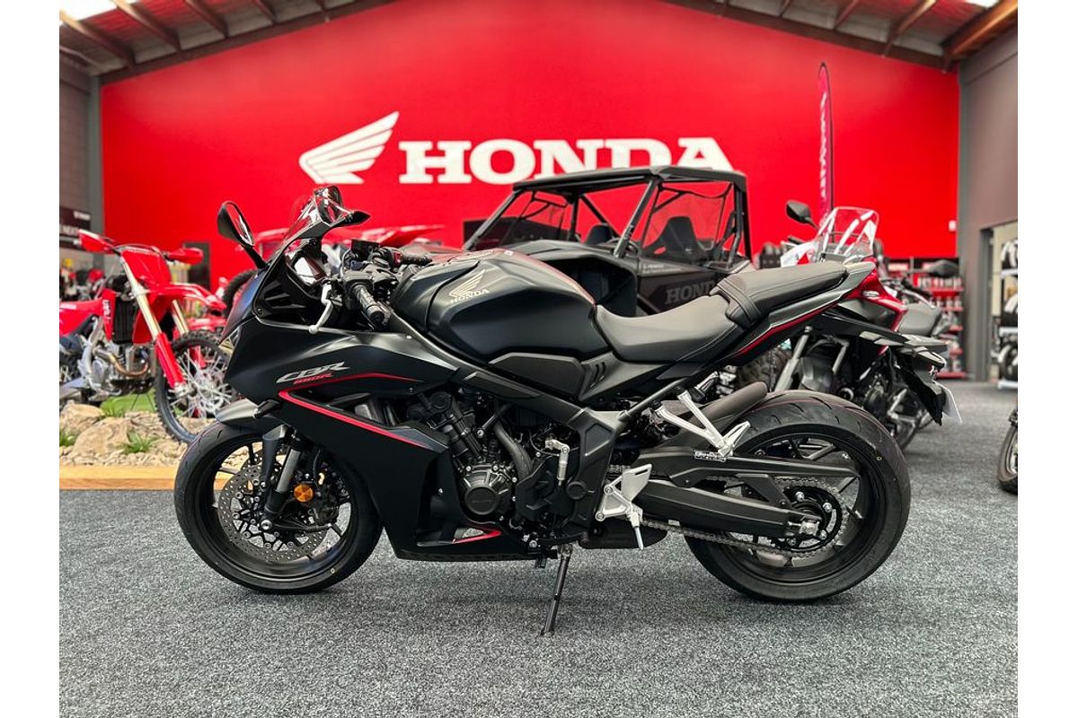 2024 Honda CBR650R E-CLUTCH