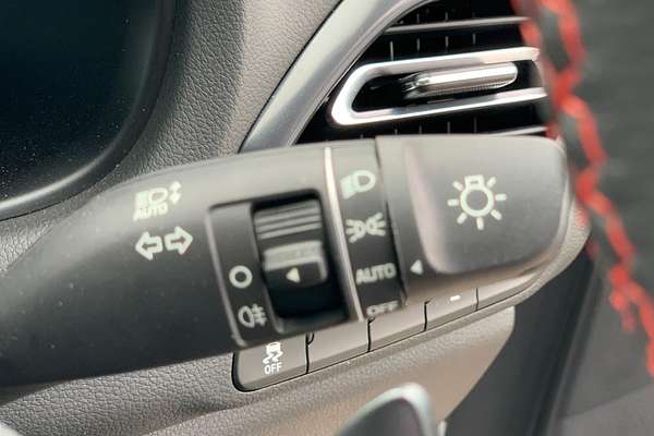 2024 Hyundai i30 Premium CN7.V2