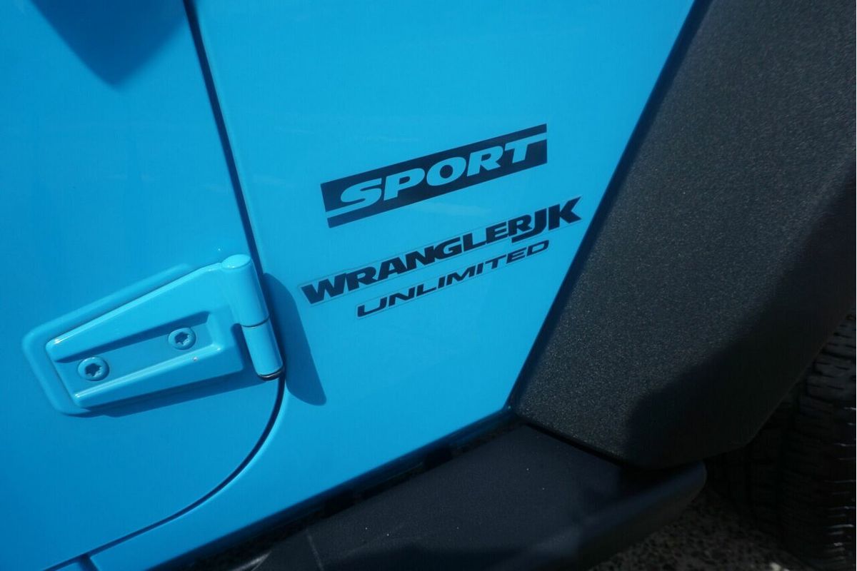 2017 Jeep Wrangler Unlimited Sport JK