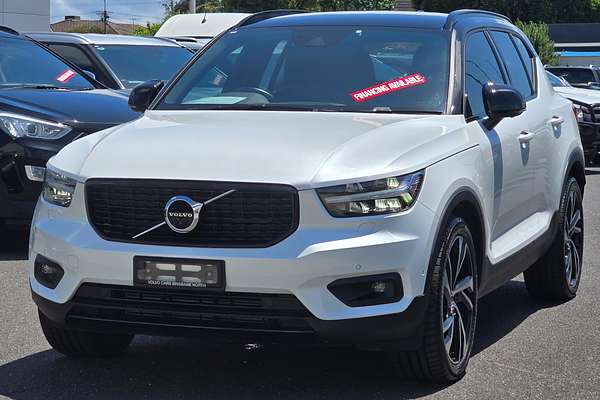 2021 Volvo XC40 T5 R-Design