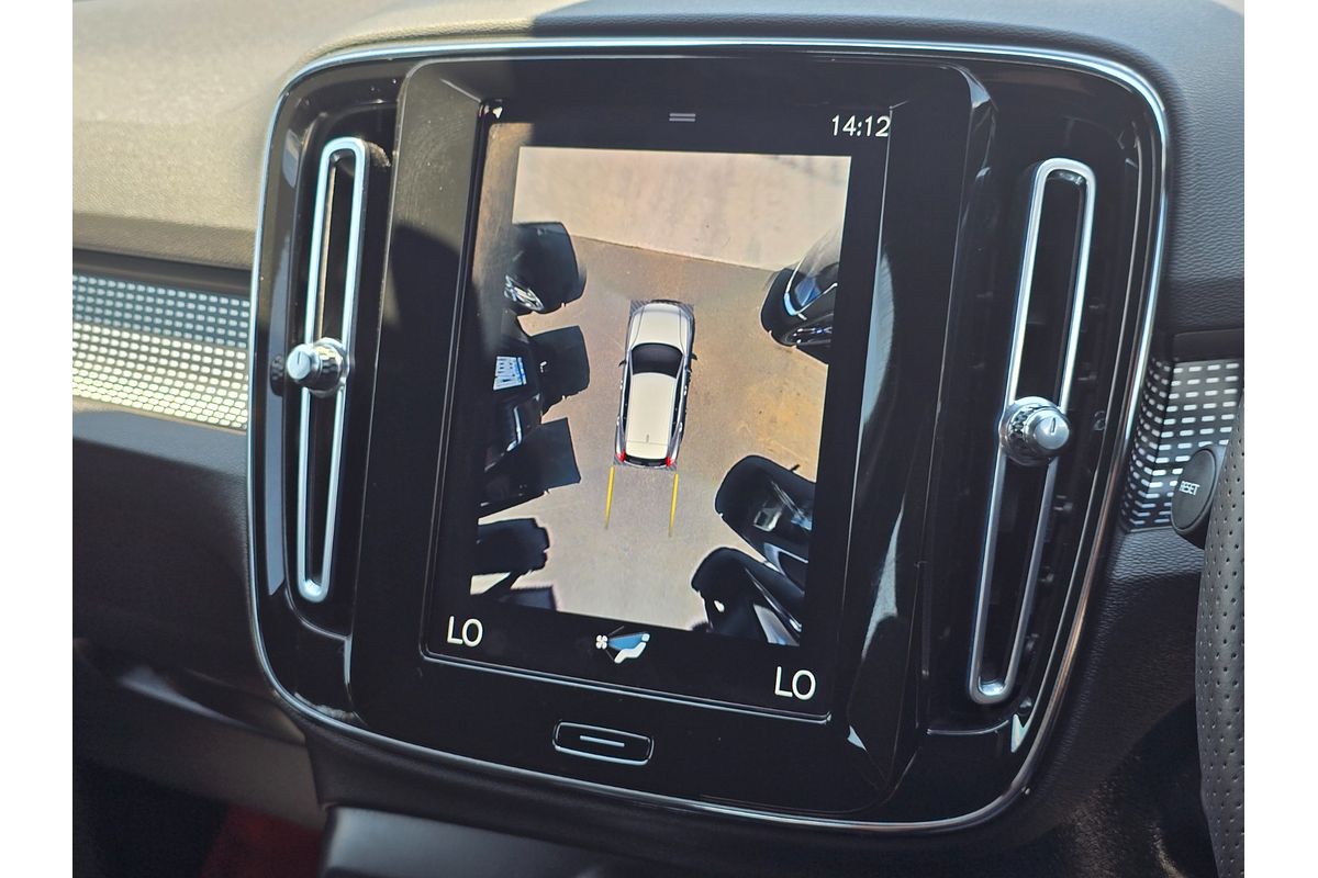 2021 Volvo XC40 T5 R-Design