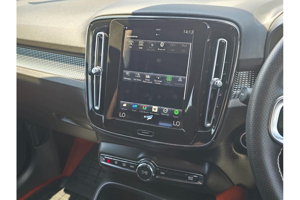 2021 Volvo XC40 T5 R-Design