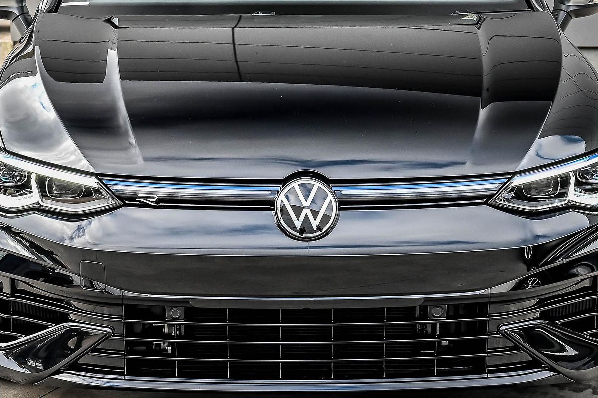 2024 Volkswagen Golf R 8