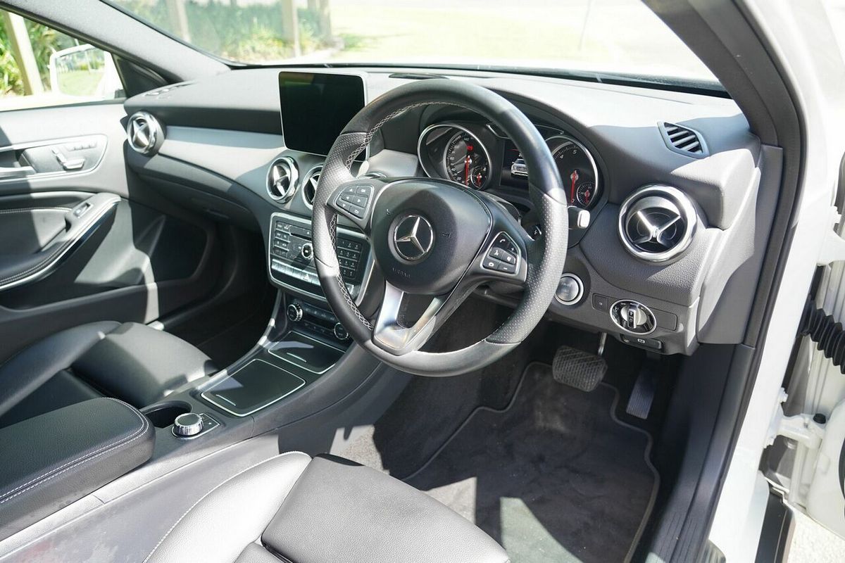 2017 Mercedes-Benz GLA250 4Matic X156 MY17.5