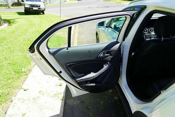 2017 Mercedes-Benz GLA250 4Matic X156 MY17.5