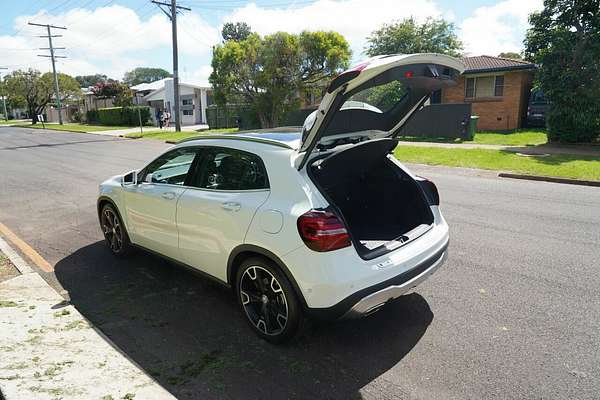 2017 Mercedes-Benz GLA250 4Matic X156 MY17.5