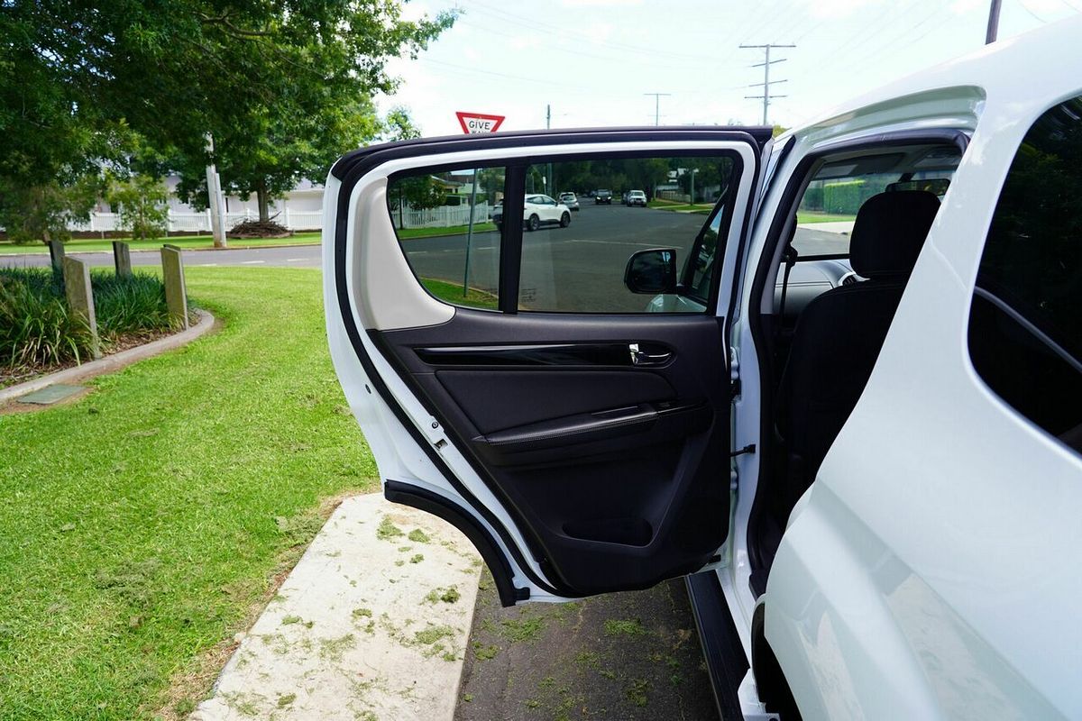 2019 Isuzu MU-X LS-T (4x2) UC MY19