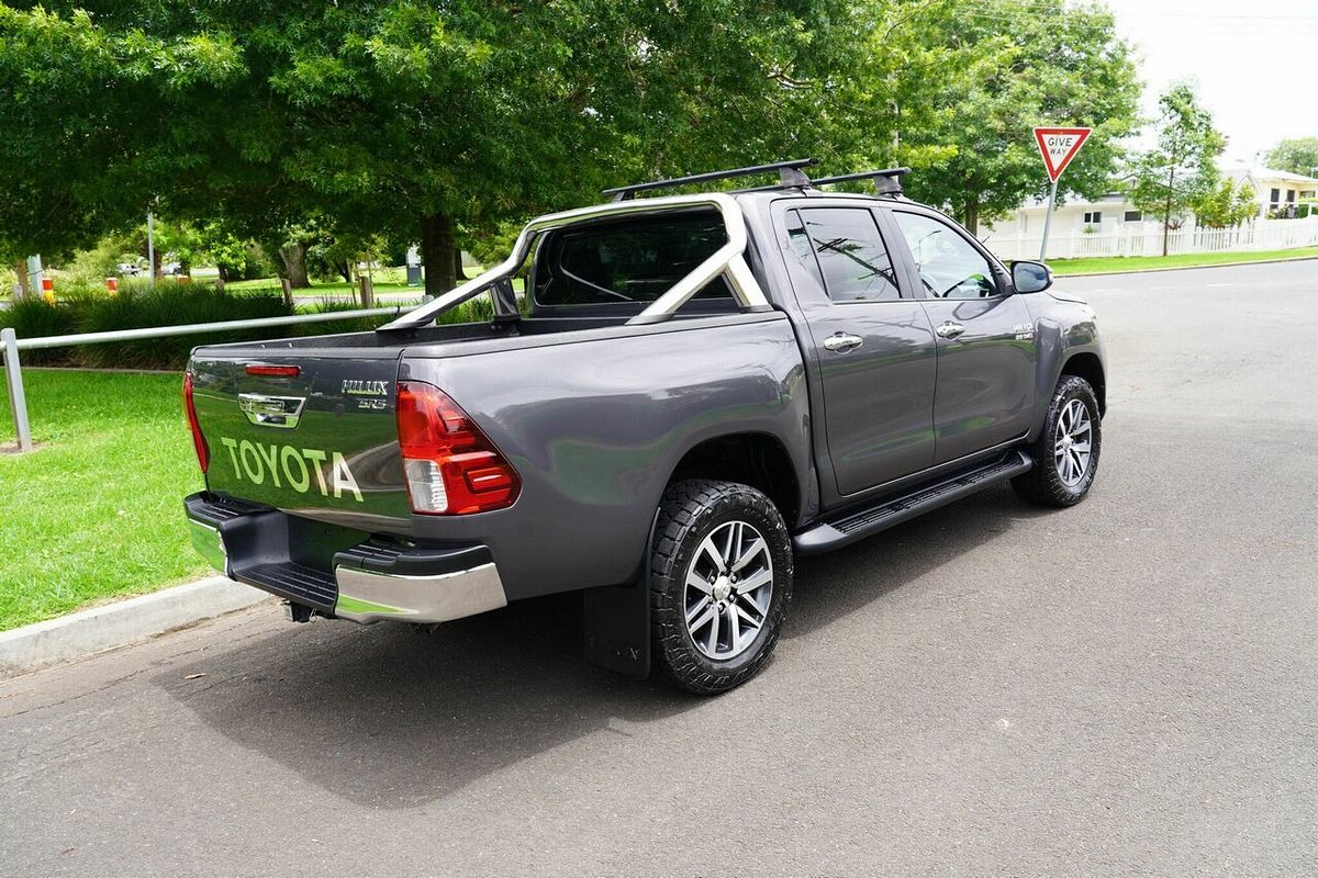 2016 Toyota Hilux SR5 (4x4) GUN126R 4X4