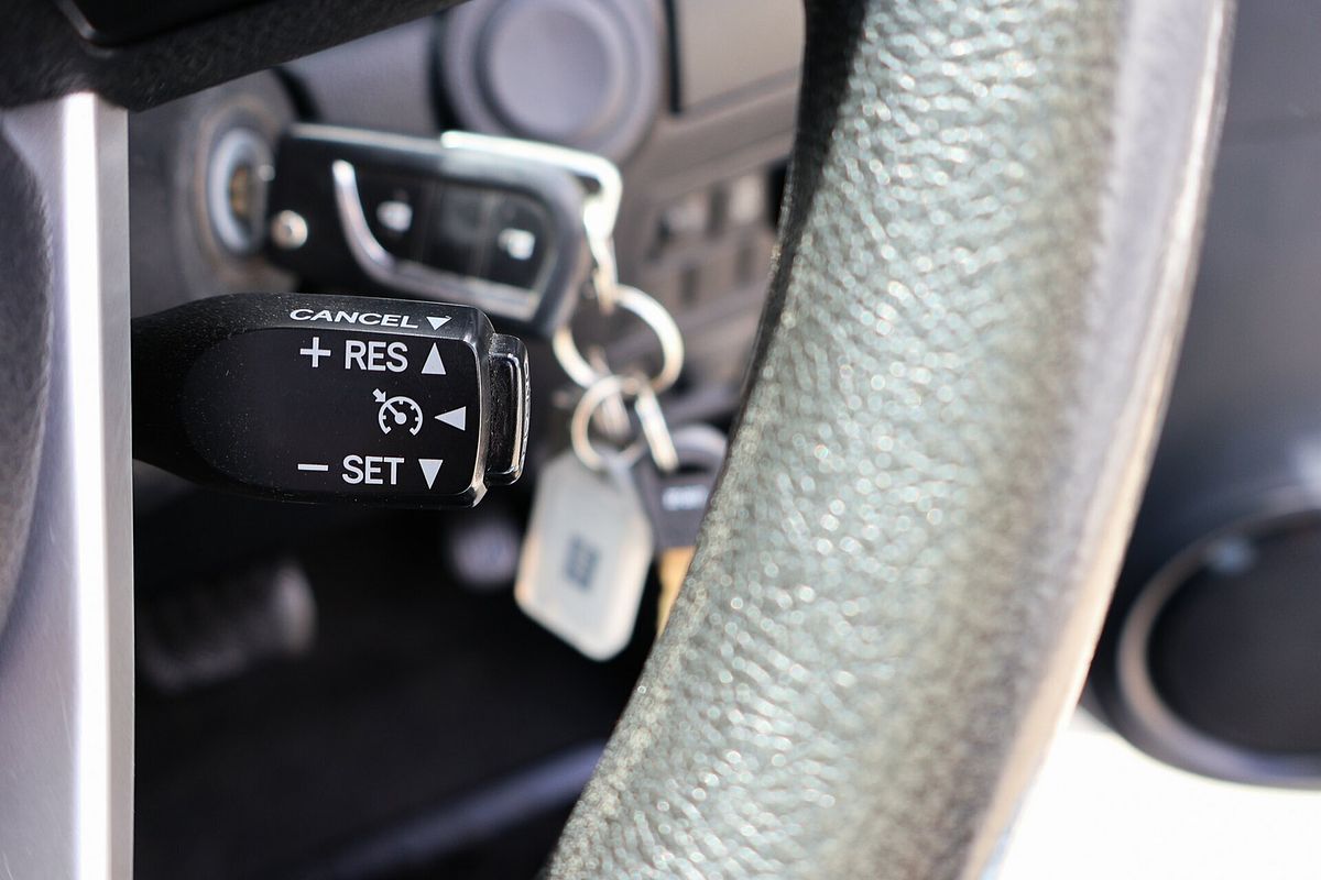 2017 Toyota Hilux SR GUN126R 4X4