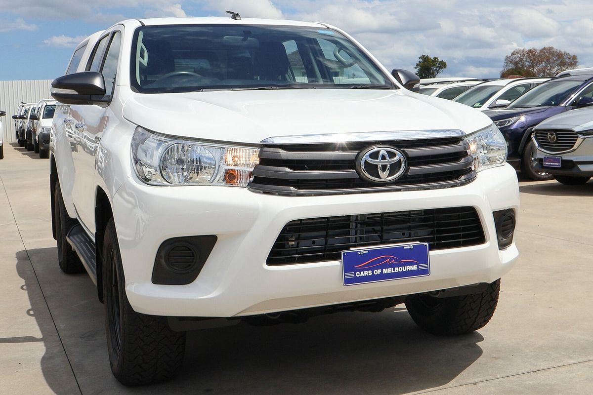2017 Toyota Hilux SR GUN126R 4X4