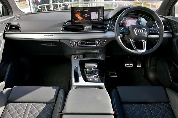 2024 Audi Q5 45 TFSI S Line FY