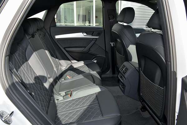 2024 Audi Q5 45 TFSI S Line FY